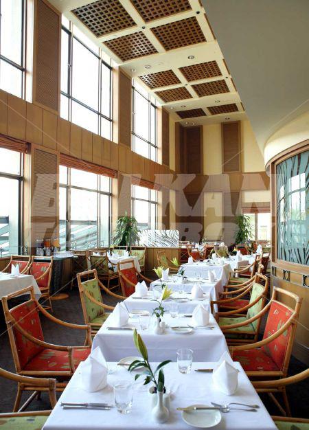 почивка в Sofitel Plaza
