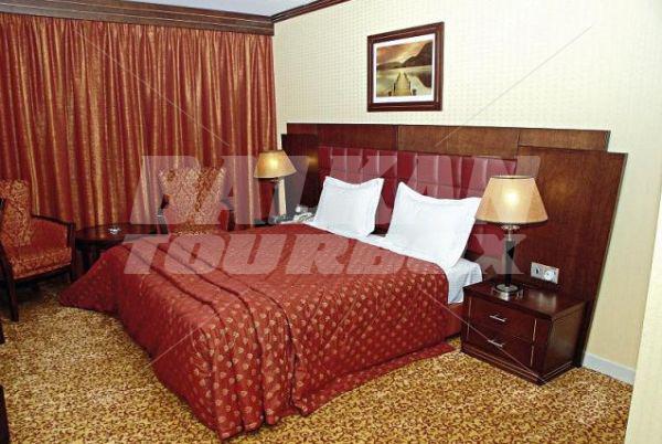 почивка в Grand Central Hotel