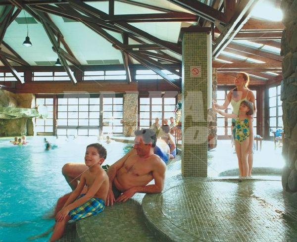 почивка в Disney's Sequoia Lodge