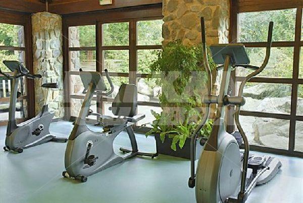 почивка в Disney's Sequoia Lodge