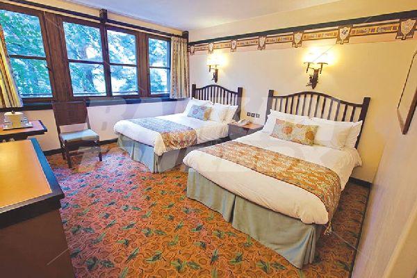 почивка в Disney's Sequoia Lodge