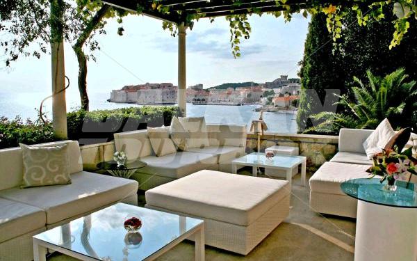 holiday in Grand Villa Argentina