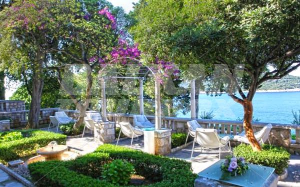 holiday in Grand Villa Argentina