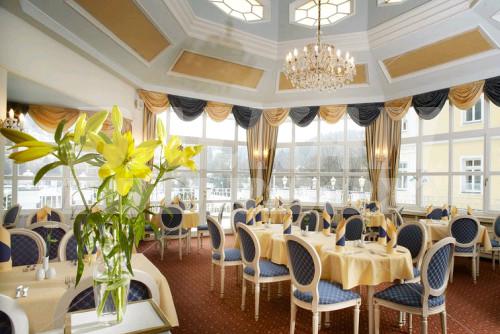 почивка в OREA Hotel Palace Zvon