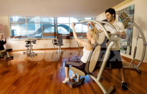 почивка в Grand Millennium Al Wahda