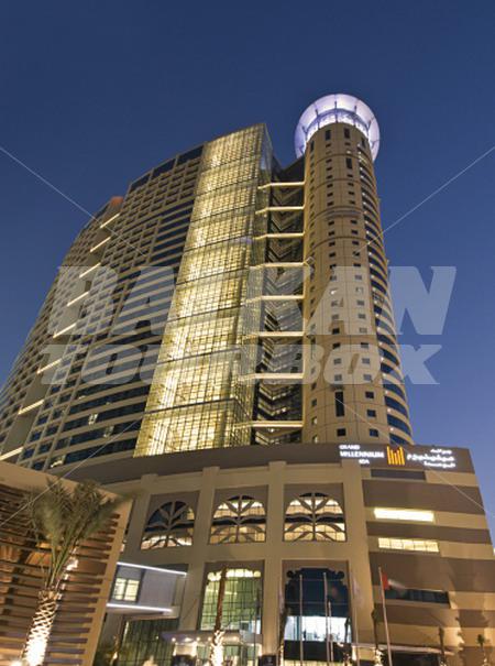 почивка в  Grand Millennium Al Wahda