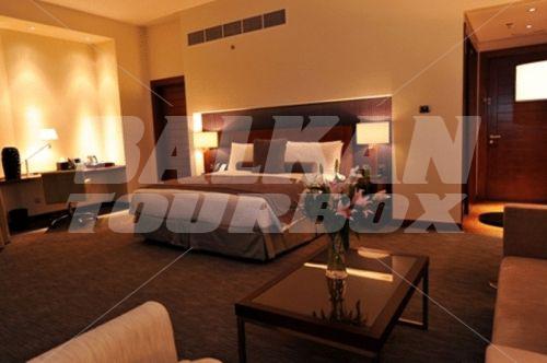 почивка в Grand Millennium Al Wahda
