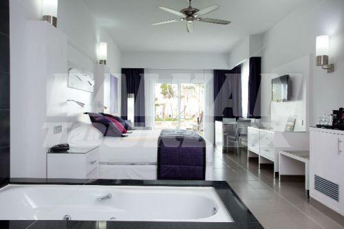почивка в Riu Palace Peninsula Cancun