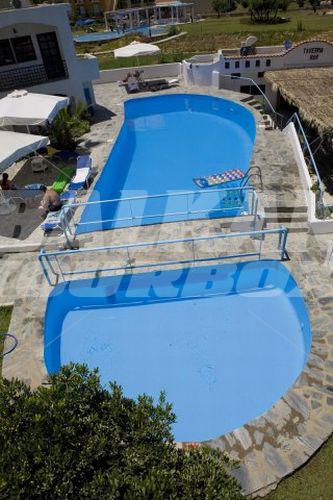 holiday in Happy Days Hotel