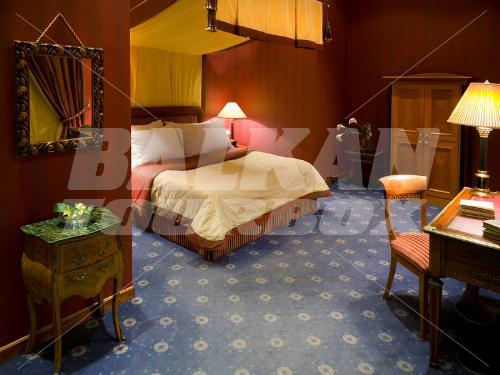 почивка в Golden Tulip Savoy Prague