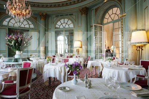 почивка в Chateau D Artigny