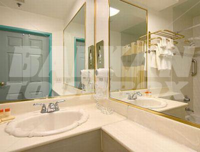 почивка в Days Inn Santa Monica/Los Angeles
