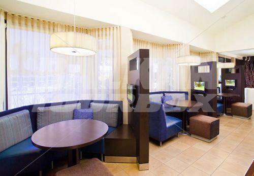 почивка в Courtyard by Marriott Fresno