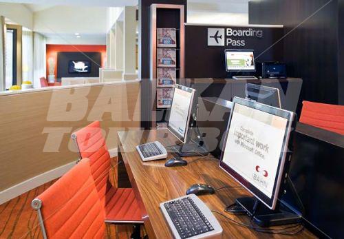 почивка в Courtyard by Marriott Fresno