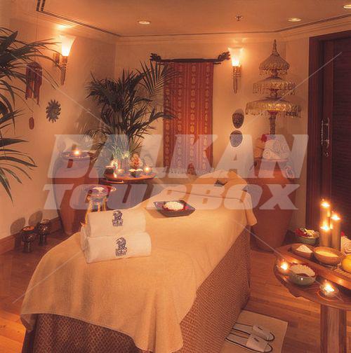 почивка в The Ritz Carlton Dubai