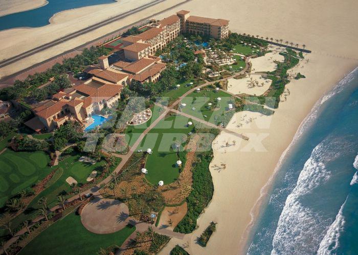 почивка в The Ritz Carlton Dubai