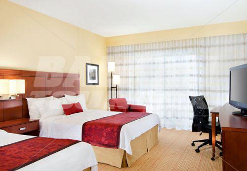 почивка в Courtyard by Marriott Kansas City Airport