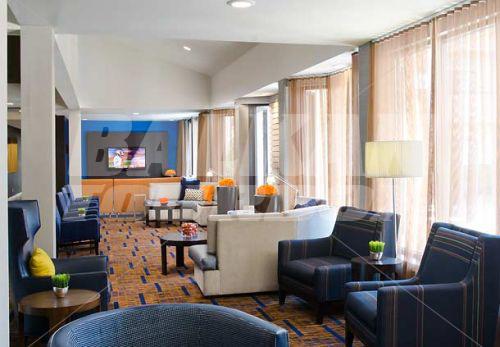 почивка в Courtyard by Marriott Kansas City Airport