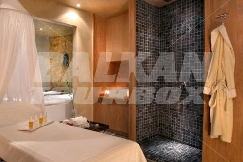 holiday in Le Convivial Luxury Suites and Spa