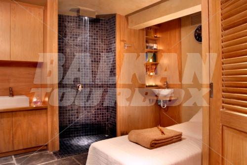 holiday in Le Convivial Luxury Suites and Spa