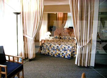 holiday in Altamira Suites