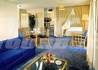 holiday in Altamira Suites