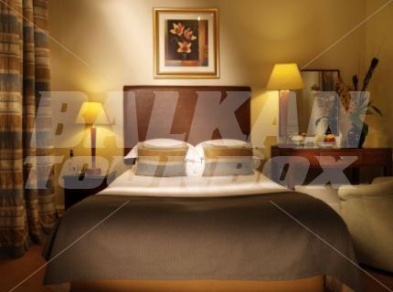 holiday in Macdonald Marine (45kms from Edinburgh)