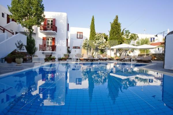 holiday in Despotiko Hotel