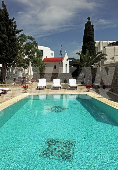 holiday in Despotiko Hotel
