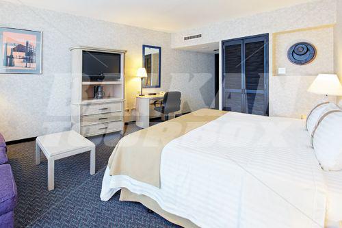 почивка в Holiday Inn Monterrey - Parque Fundidora