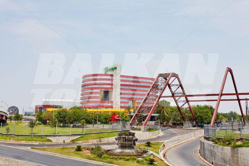 почивка в Holiday Inn Monterrey - Parque Fundidora