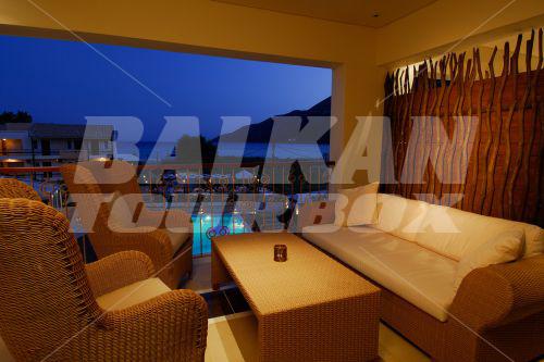 holiday in Enodia