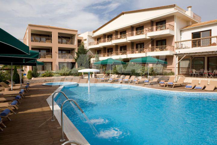 holiday in Enodia