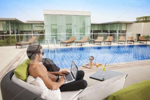 почивка в Centrе Al Barsha Hotel