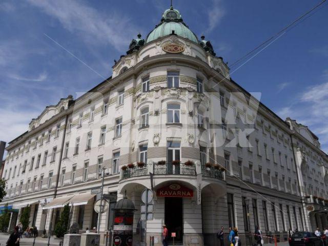 почивка в  Grand Union Executive