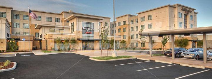 почивка в  Residence Inn by Marriott Portland Airport at Cascade Station