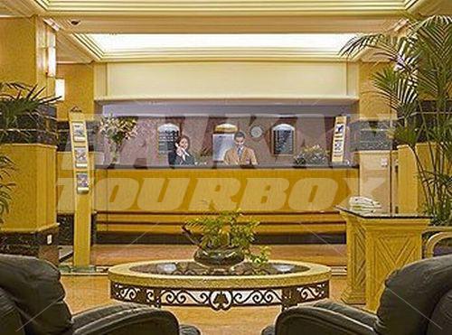 почивка в Novotel Centre Abu Dhabi