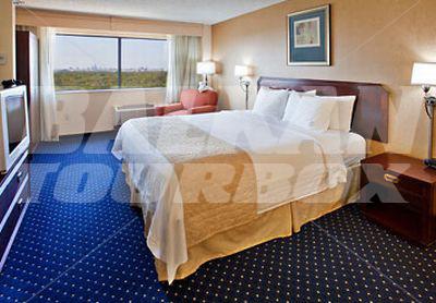 почивка в Courtyard by Marriott Austin-University Area
