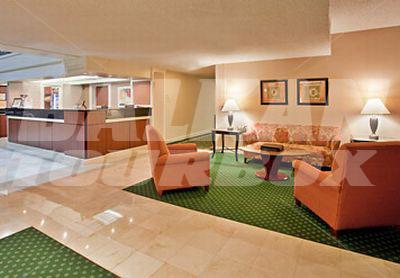 почивка в Courtyard by Marriott Austin-University Area