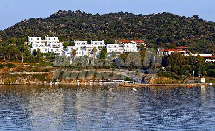 почивка в  Agionissi Resort