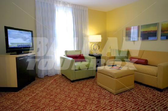 почивка в TownePlace Suites by Marriott Pensacola