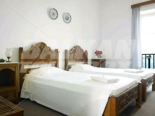 holiday in Hydroussa Hotel Skyros
