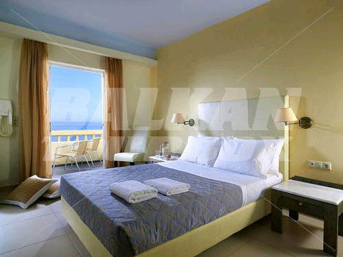 holiday in Sissi Bay
