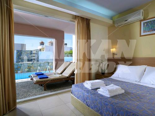 holiday in Sissi Bay