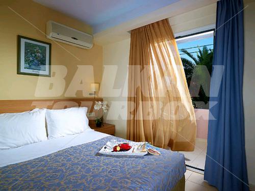 holiday in Sissi Bay