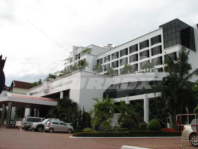 holiday in  Lao Plaza
