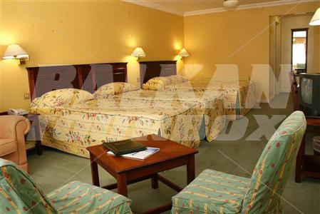 holiday in Londonderry Arms