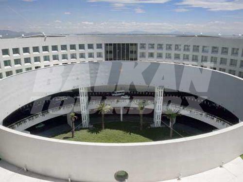 почивка в  NH Aeropuerto T2 Mexico