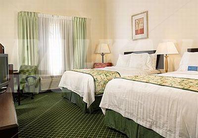 почивка в Fairfield Inn by Marriott Orlando Airport