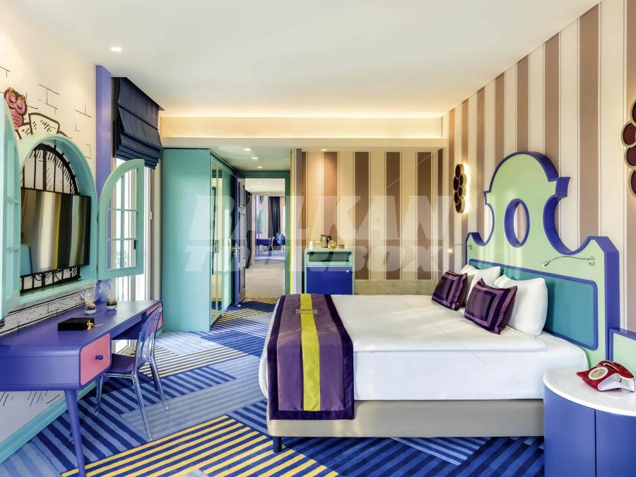 почивка в The Land of Legends Kingdom Hotel